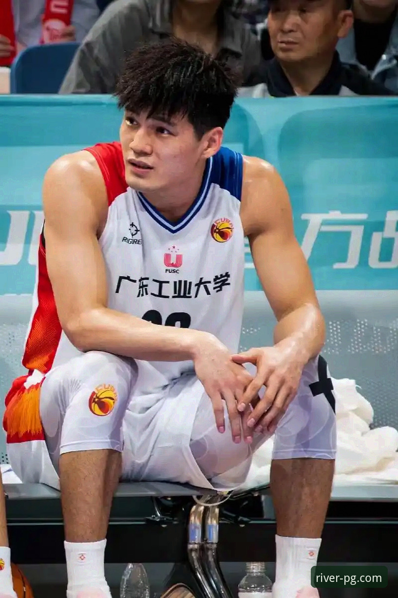 CBA状元陈国豪交易回避条款事件深度评测：从北控到广州的赛场博弈